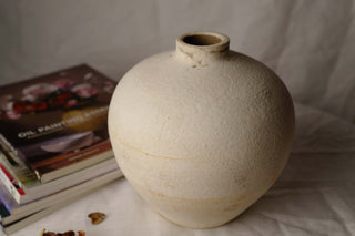 Lunar Glow Vase, Round