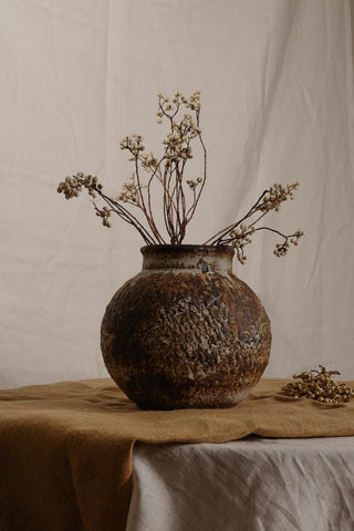 Cave Whispers Vase, Round