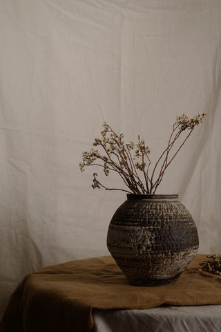Canyon Walls Vase, Round